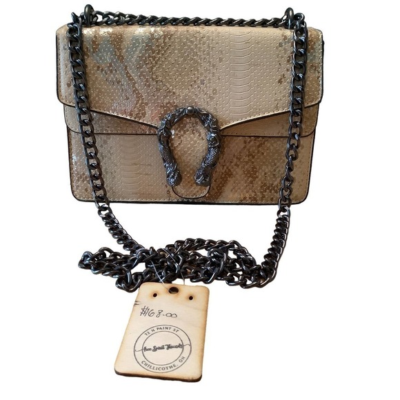 UNIQUE MERMAID HORSESHOE SNAKE EMBOSSED HANDBAG/CROSSBODY NWT - Picture 10 of 13